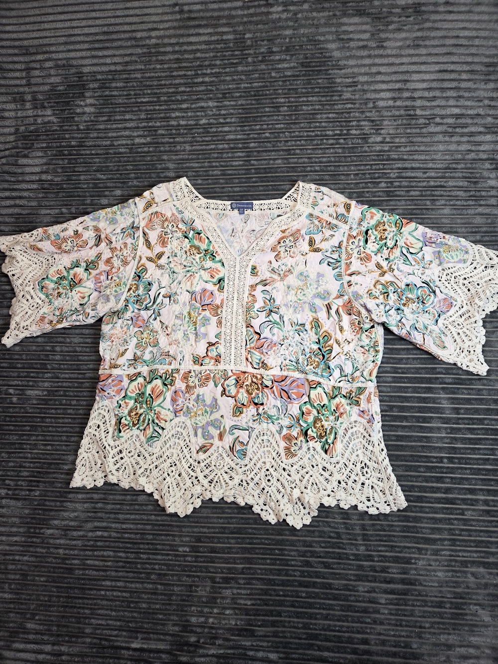 Democracy Cream Floral Lace-Trim Tunic with Pastel Blooms